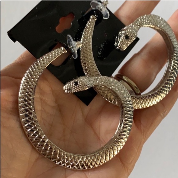 *SOLD* ASOS silver snake hoop earrings - Picture 2 of 2